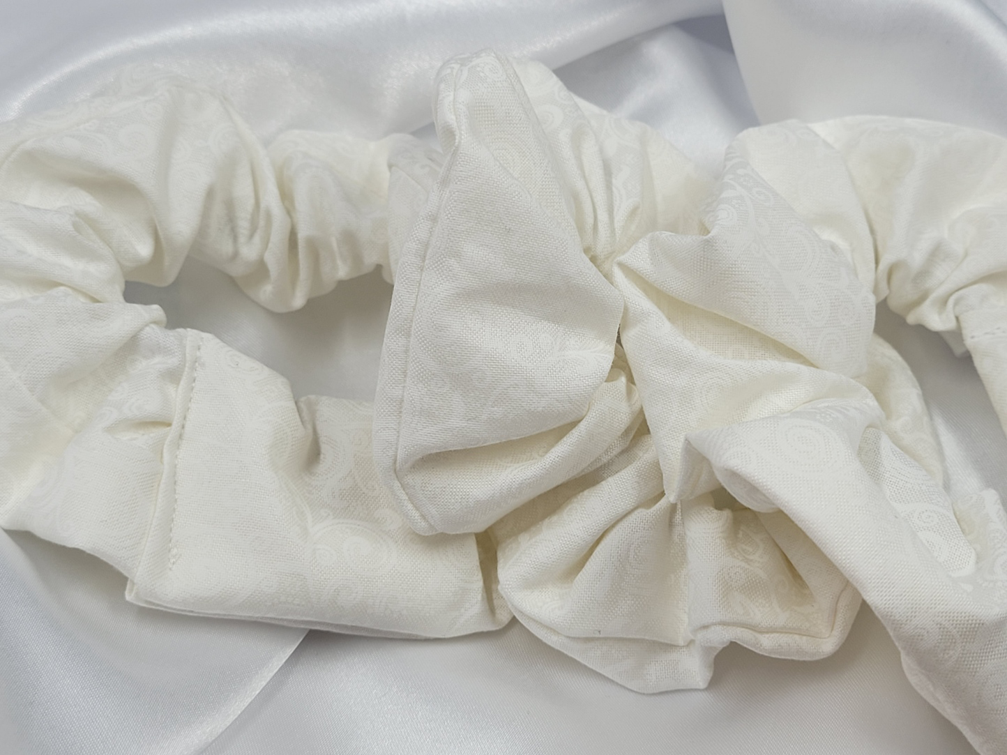 Swirl Light Ivory Cotton Scrunchies